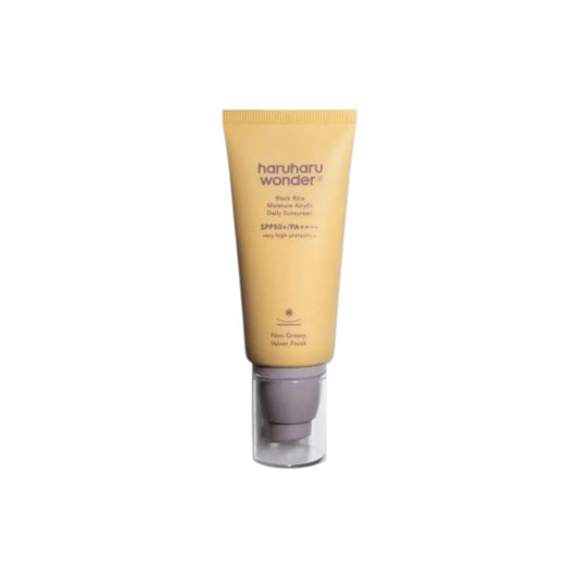 HARUHARU Wonder Black Rice Moisture Airyfit Sunscreen SPF50, cremă solară lejeră care hidratează și protejează pielea de razele UV