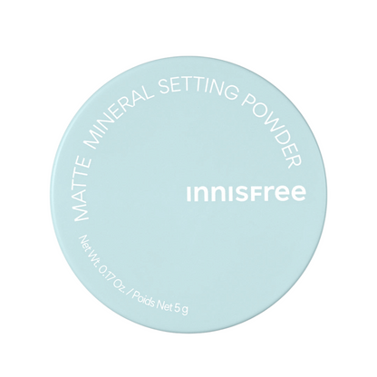 INNISFREE No-Sebum Mineral Powder, pudră minerală matifiantă care controlează excesul de sebum și lasă pielea catifelată