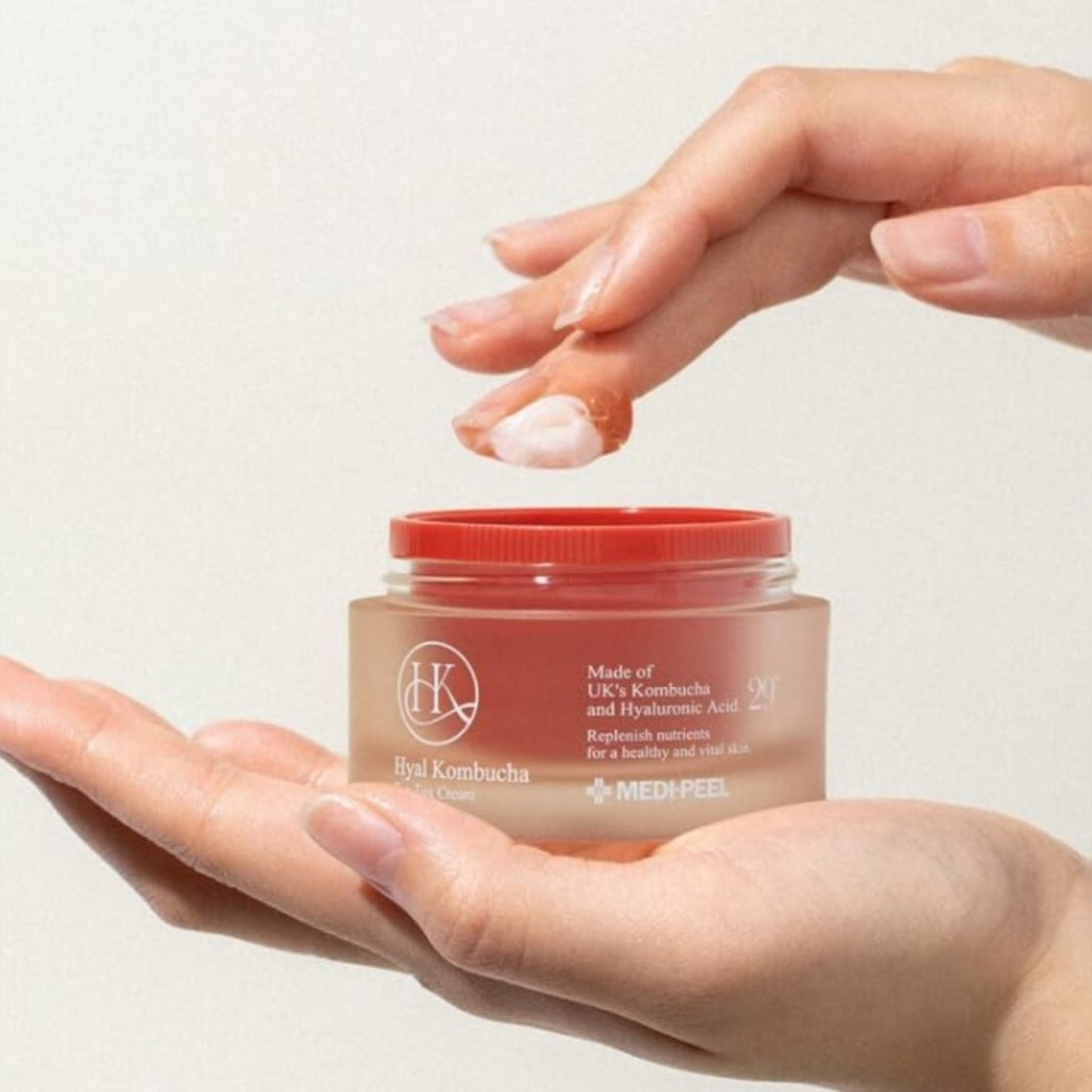 Crema fata cu kombucha, acid hialuronic si ceramide pentru hidratare si regenerare, 50 ml