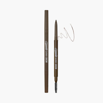 PERIPERA Speedy Skinny Brow 03 Natural Brown, creion subțire pentru sprâncene maro natural care definește și umple delicat sprâncenele